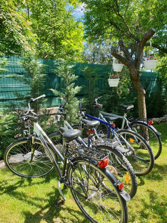 Fuered Deluxe Garden Apartment Balatonfured Exterior photo