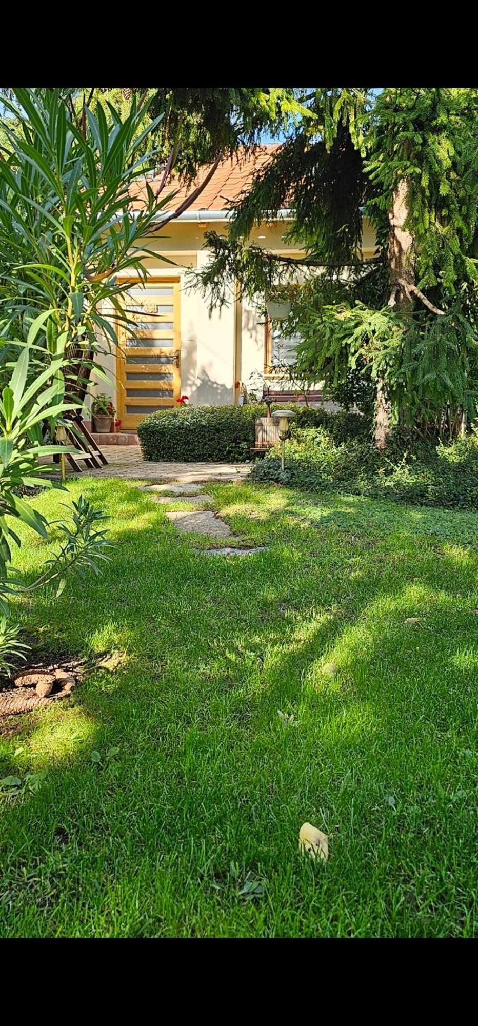 Fuered Deluxe Garden Apartment Balatonfured Exterior photo